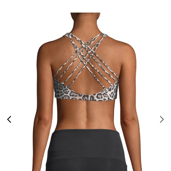 Onzie Strappy Crisscross Sports Bra, Leopard-Print size S/M - Picture 2 of 4